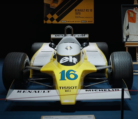 RS10's René Arnoux at Rétromobile