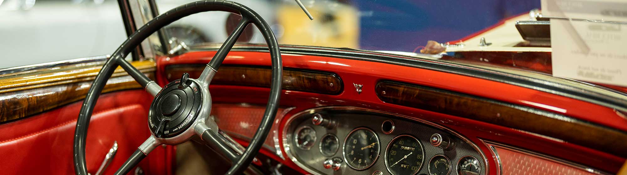 Collector car available to buy at the Rétromobile show