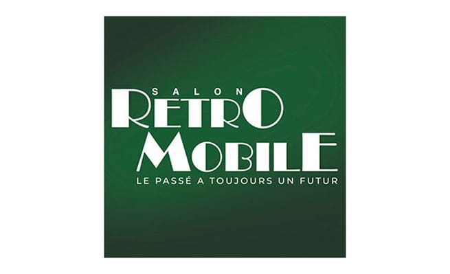Logo du salon Rétromobile au format carée sur fond vert